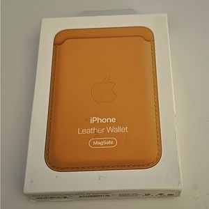 Apple magsafe leather wallet California Poppy